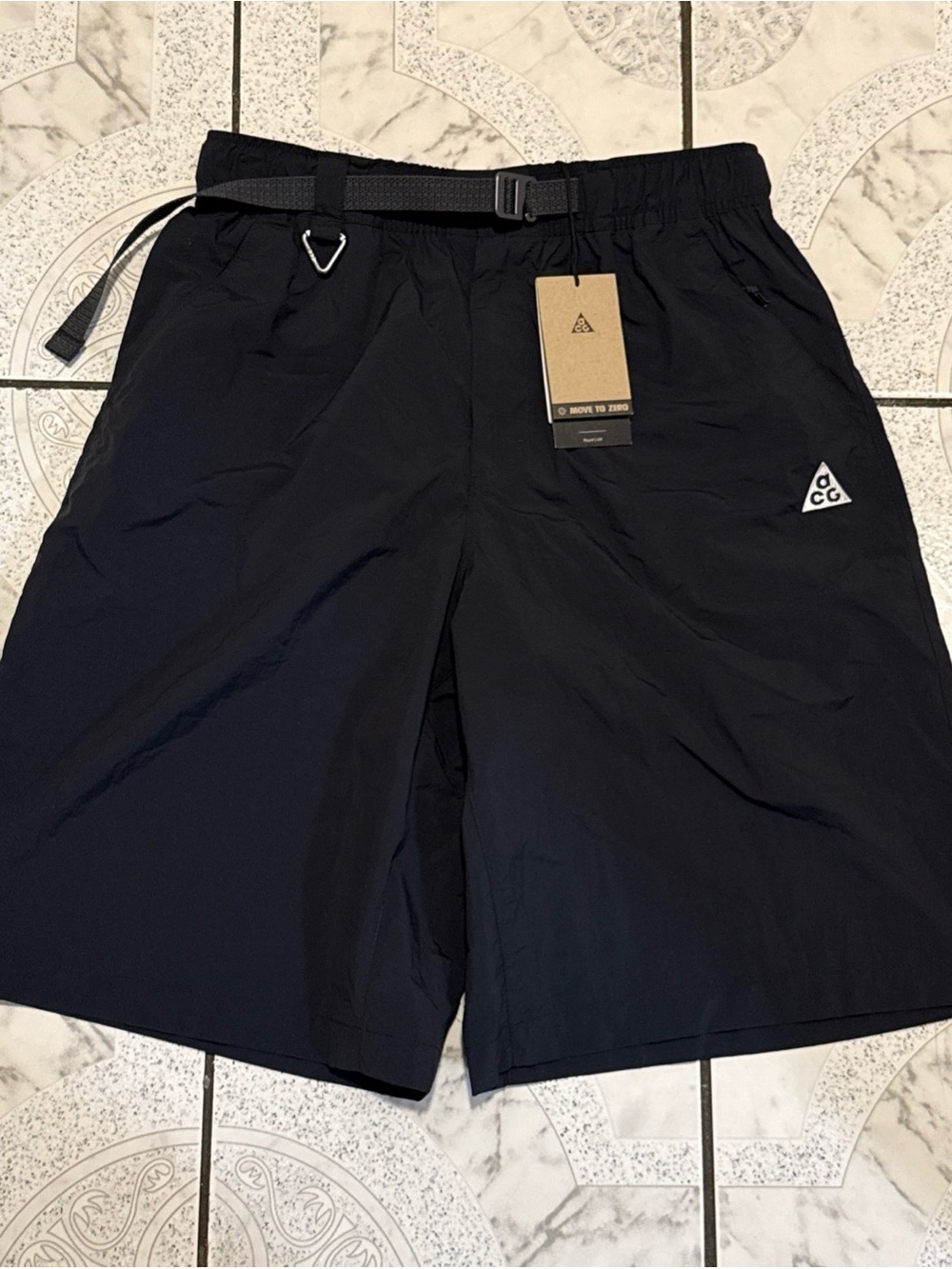 New Nike ACG Orb Weaver UV Repel Oversized Shorts Men’s Size Small HJ2887-010